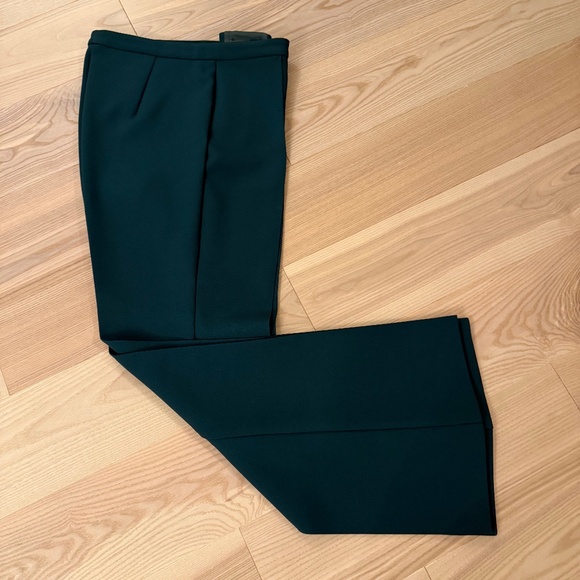 ANN TAYLOR 10 EVERGREEN CREPE FLARE PANTS - Picture 1 of 7